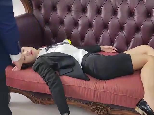 下药美女主播